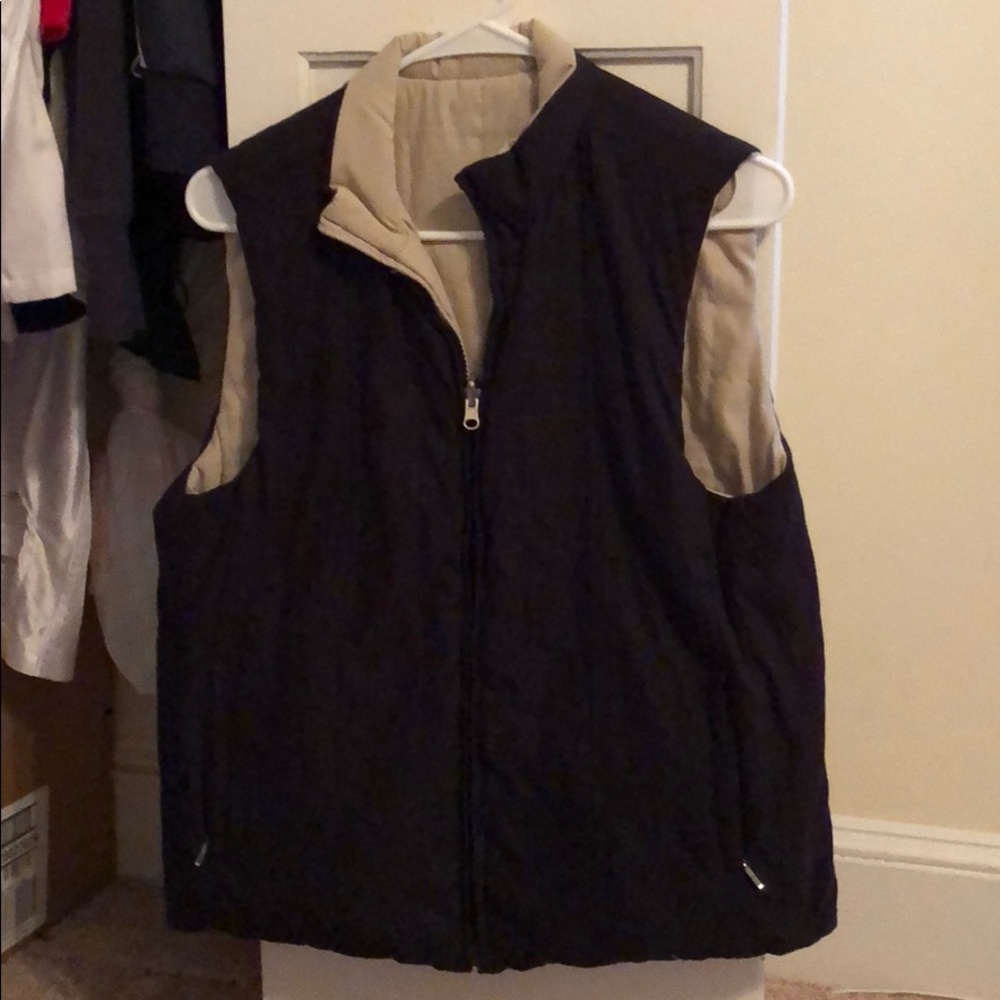 Reversible vest